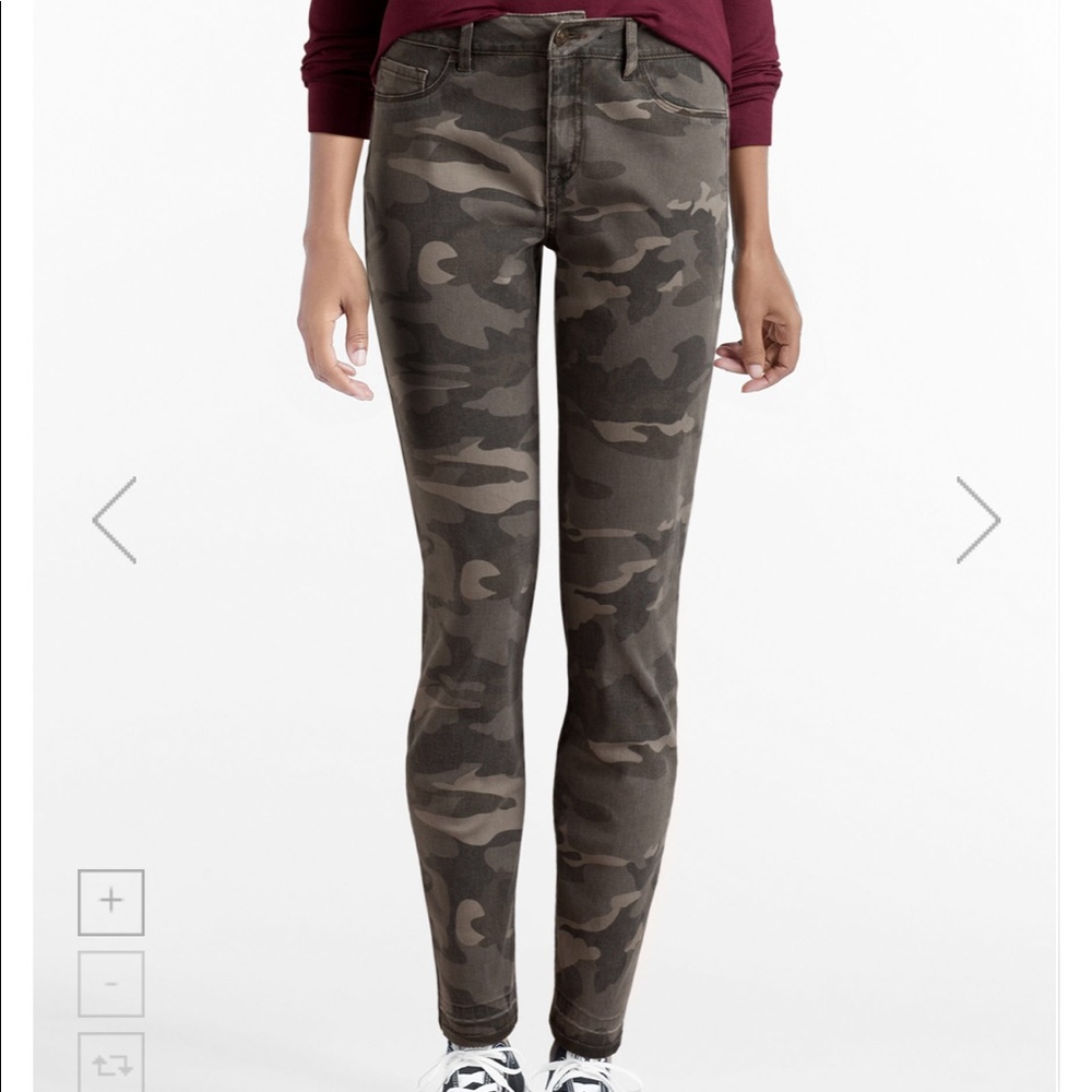 REWASH BRAND camo jeans
